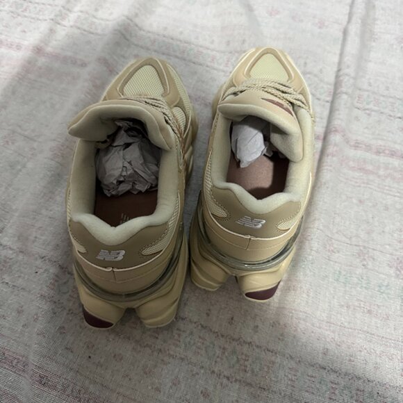 New Balance 9060 GS Cream Bone Sparrow Sports Sneaker - Picture 4 of 9